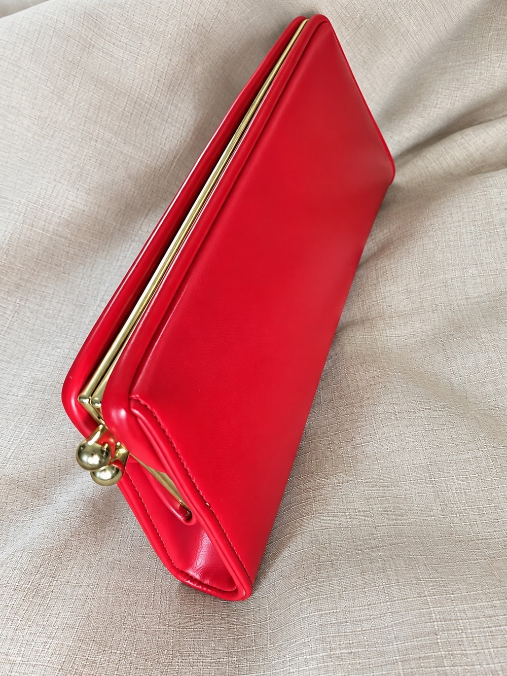 Vintage 1960s Red Kiss Lock Clutch Gold Frame S&H Zipper
